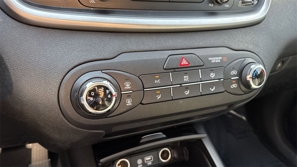 Used 2018 Kia Sorento L image 52