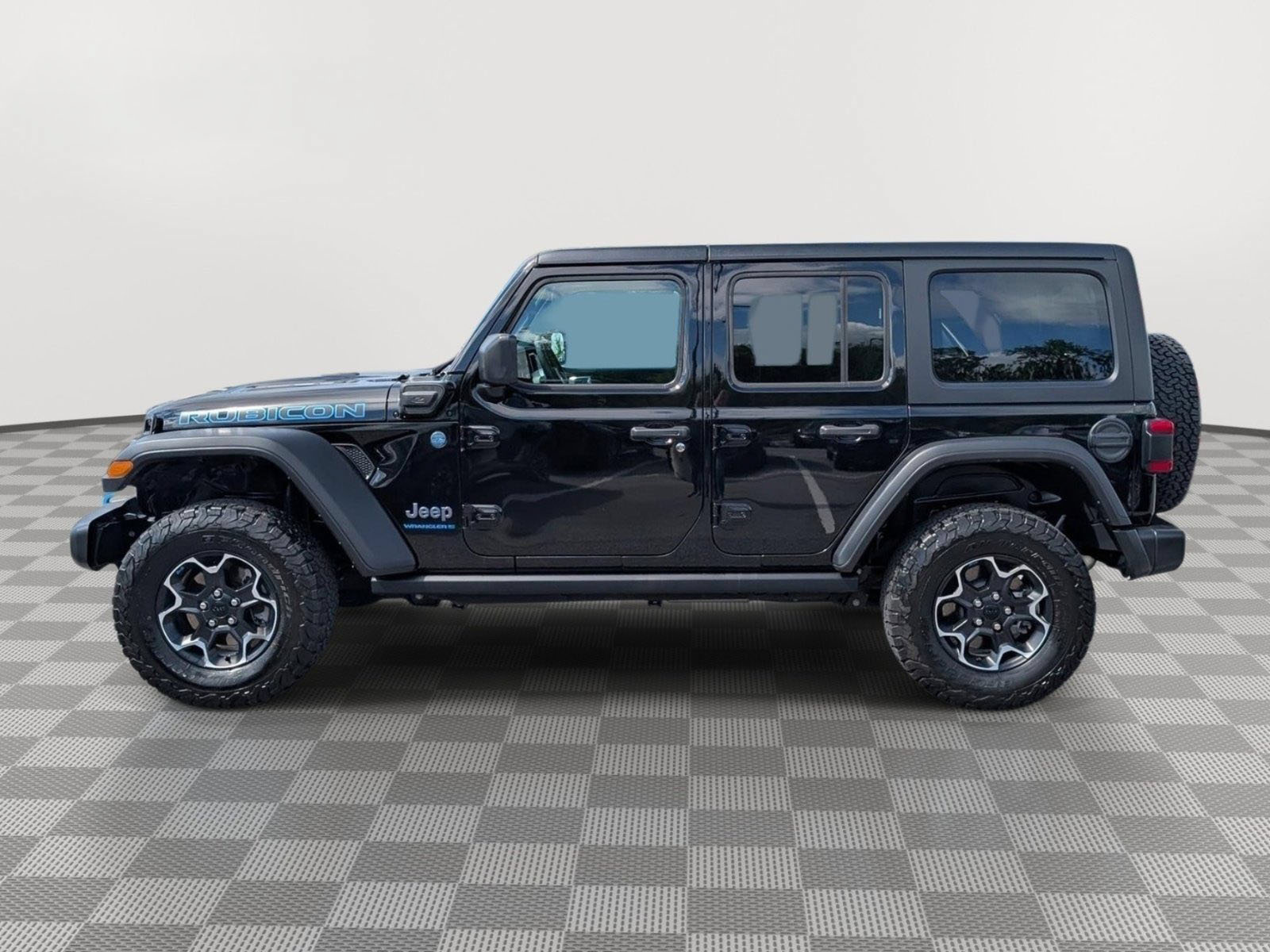 Used 2023 Jeep Wrangler Unlimited Rubicon 4xe w/ Cold Weather Group AWD/4WD image 2