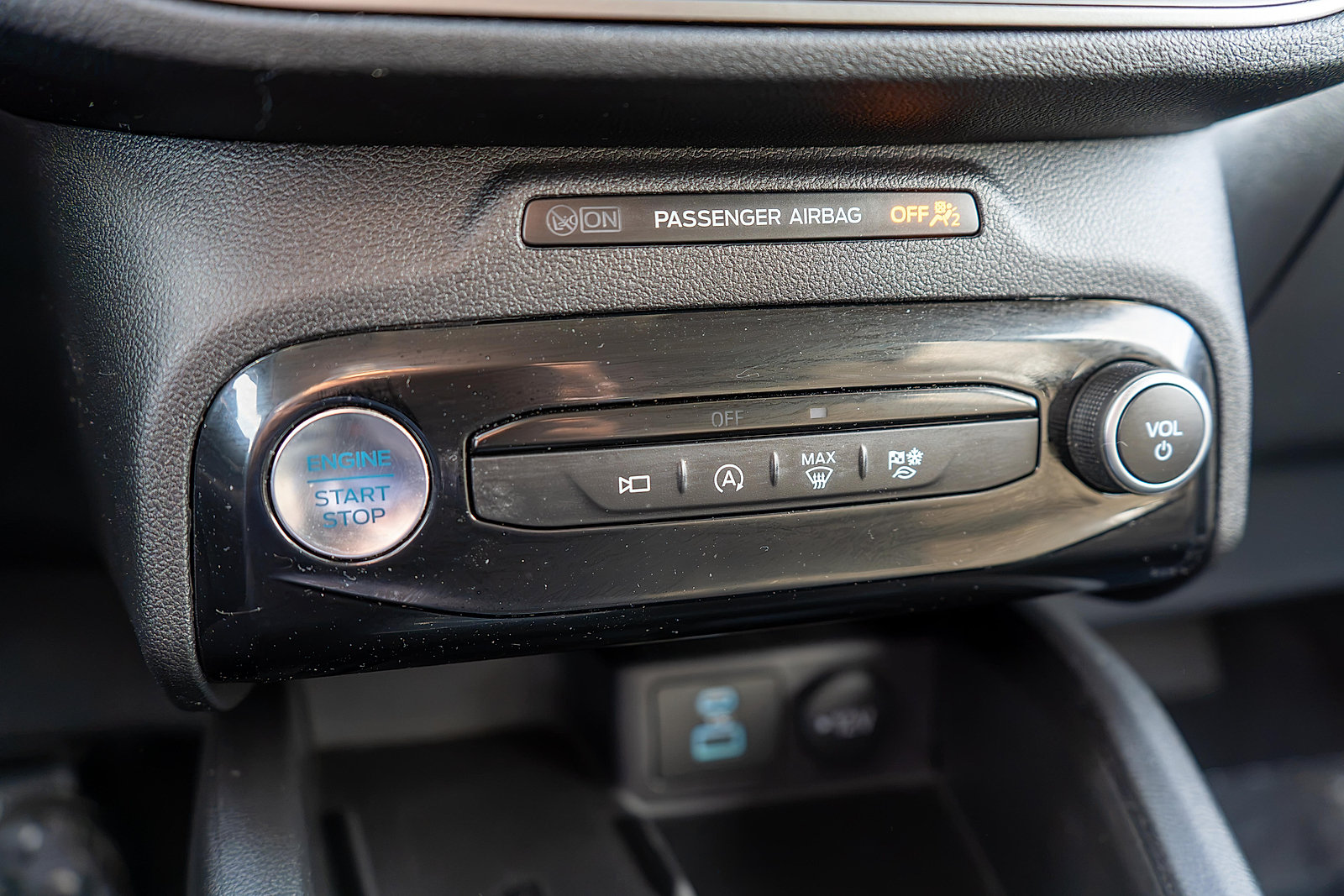 Used 2023 Ford Escape Active w/ Tech Pack #2 AWD/4WD image 26