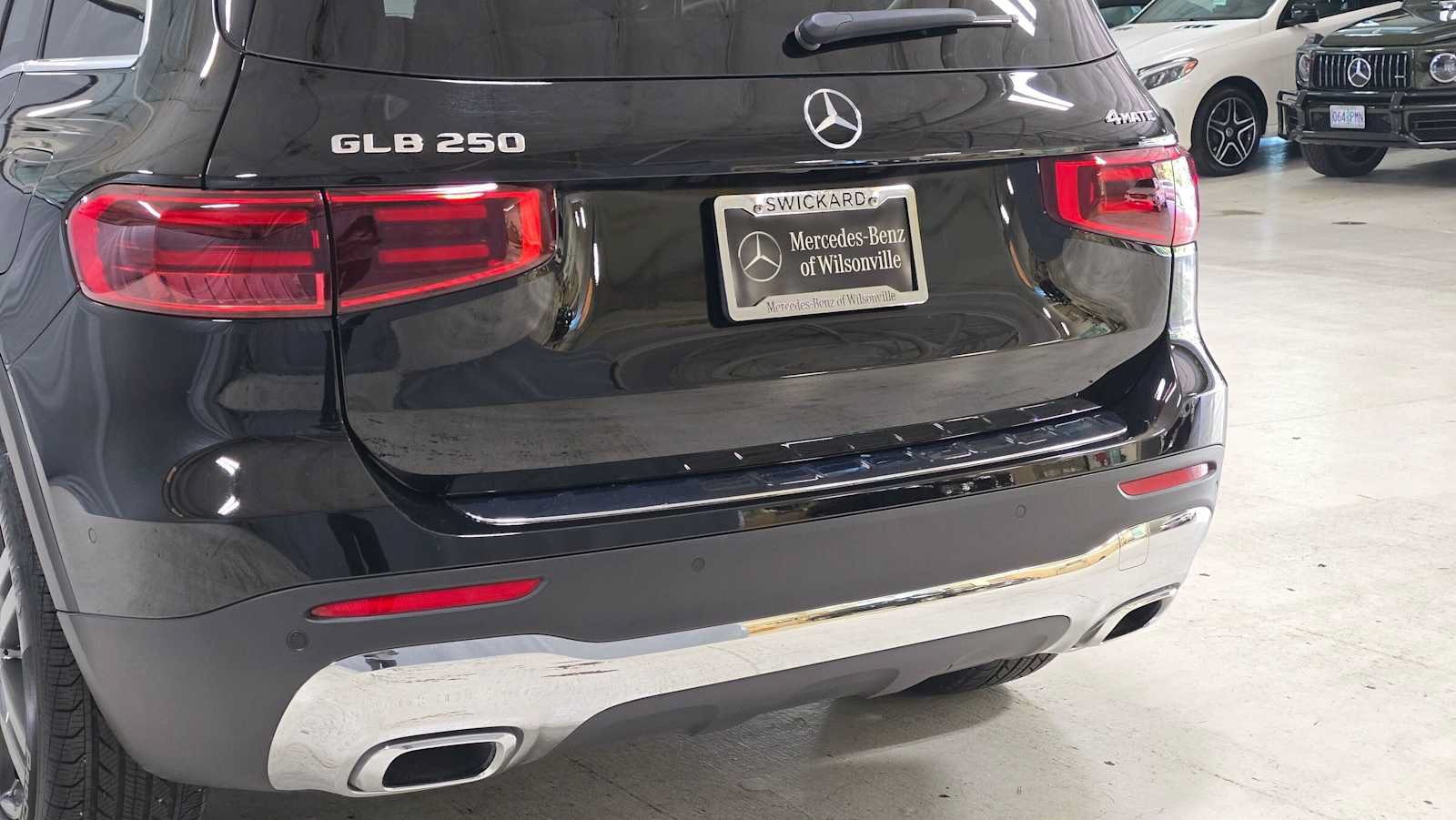 Used 2026 Mercedes-Benz GLB 250 4MATIC image 14