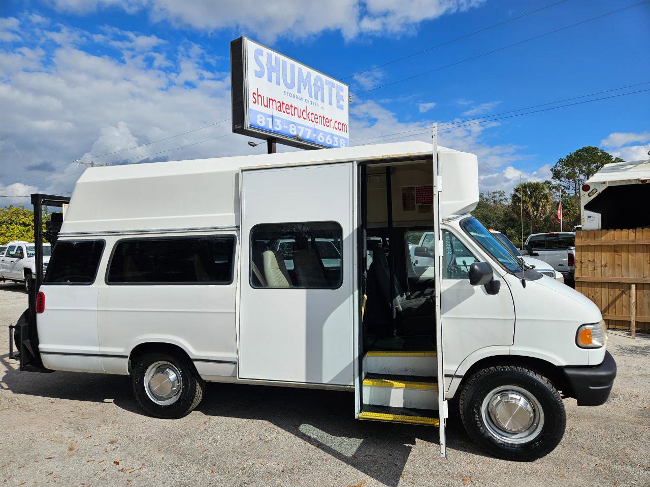 Used 1997 Dodge B3500 image 6