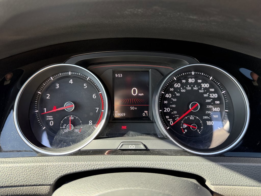 Used 2019 Volkswagen GTI SE w/ SE Experience Package image 17