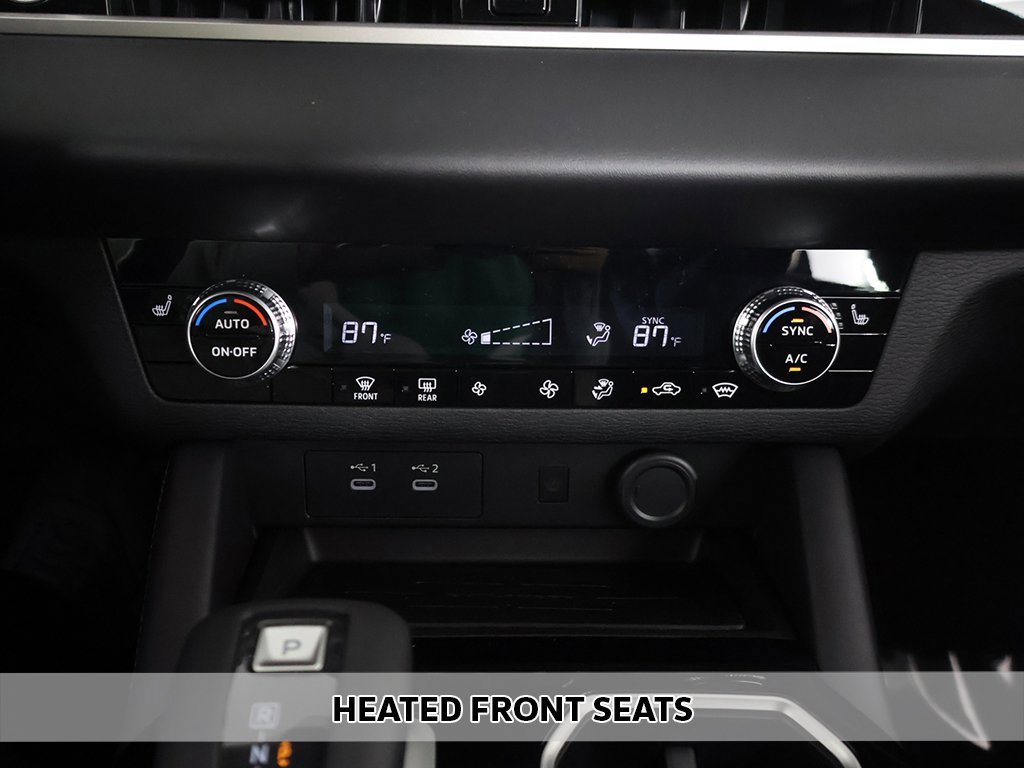 New 2025 Mitsubishi Outlander SE image 8