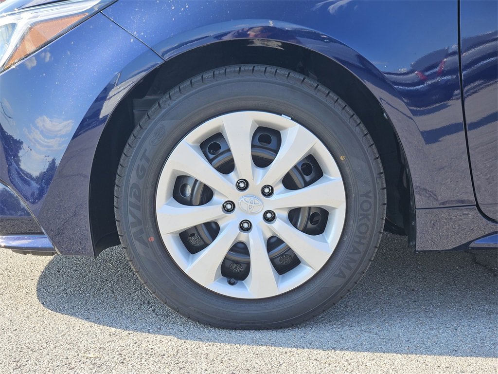 New 2026 Toyota Corolla LE image 9