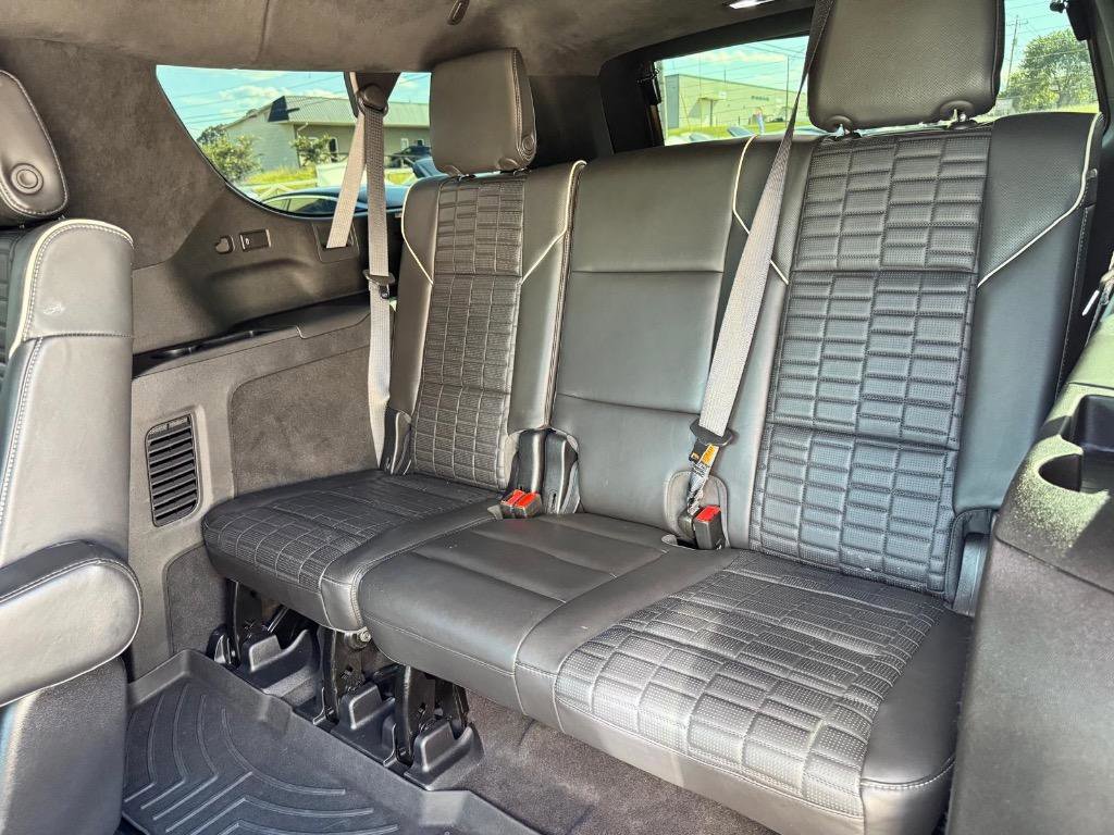 Used 2023 Cadillac Escalade ESV V image 25