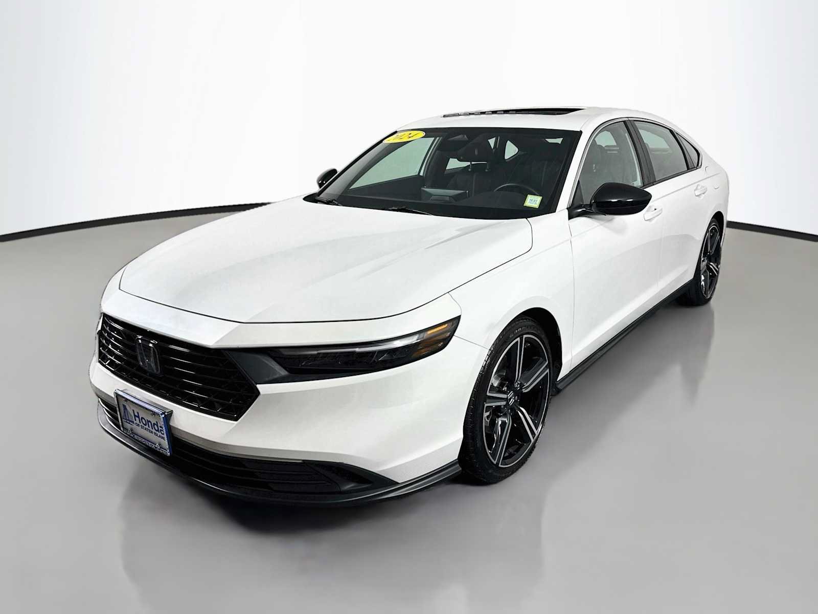 Certified 2024 Honda Accord Sport image 3