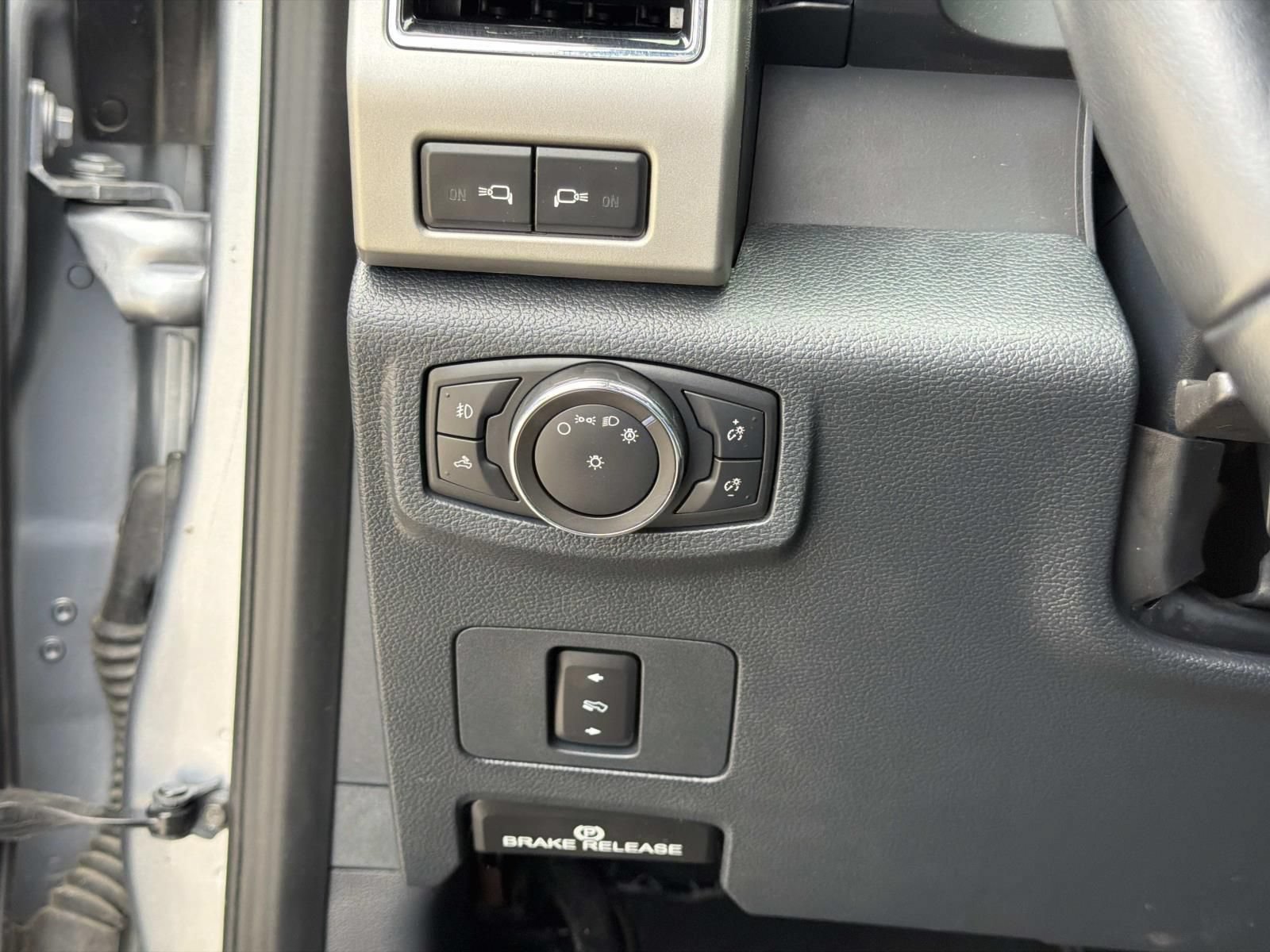 Used 2022 Ford F250 Lariat w/ Tremor Off-Road Package AWD/4WD image 20