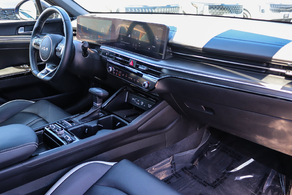 Used 2025 Kia K5 GT-Line w/ GT-Line Premium Package FWD image 16
