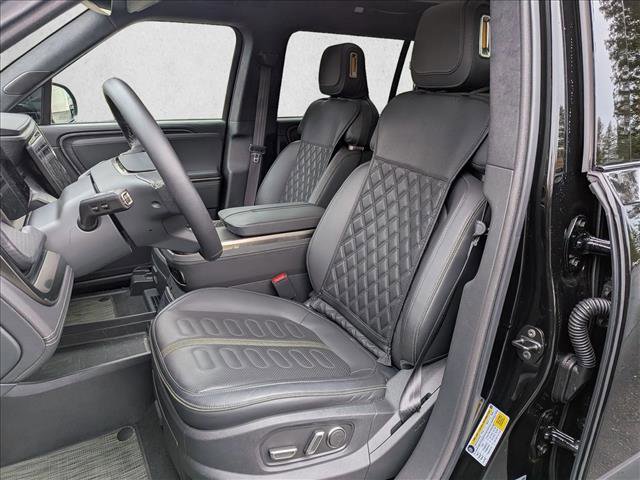 Used 2024 Rivian R1S Adventure image 16