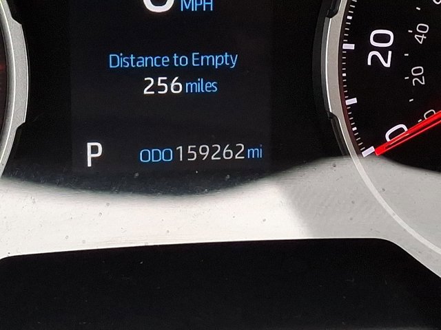 Used 2022 Toyota RAV4 XLE Premium image 19