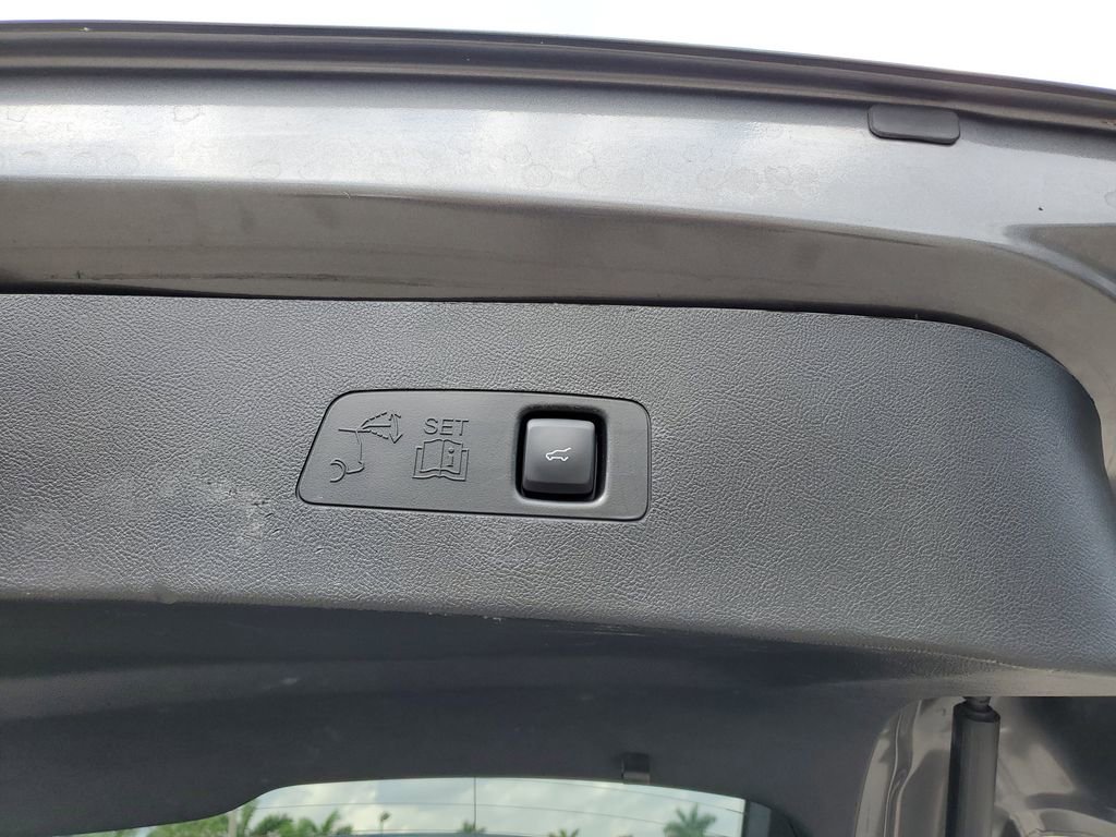 Certified 2022 Lincoln Corsair Reserve w/ Equipment Group 201A image 7