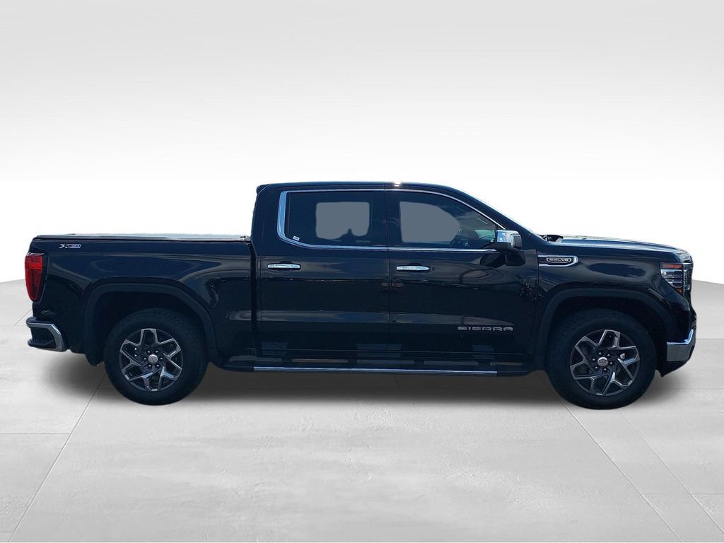 Used 2022 GMC Sierra 1500 SLT w/ SLT Premium Package AWD/4WD image 6