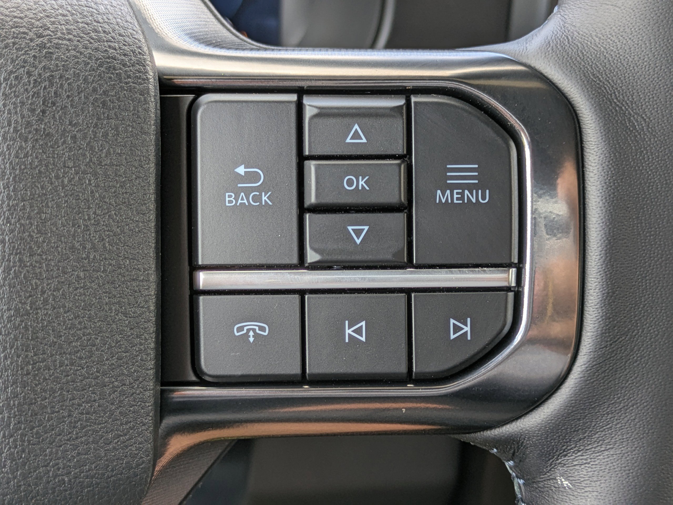 New 2025 Ford F350 Platinum w/ FX4 Off-Road Package image 23