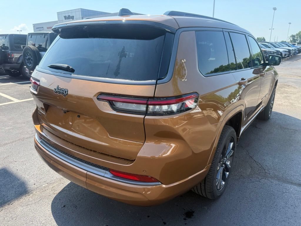 New 2026 Jeep Grand Cherokee L Limited AWD/4WD image 3