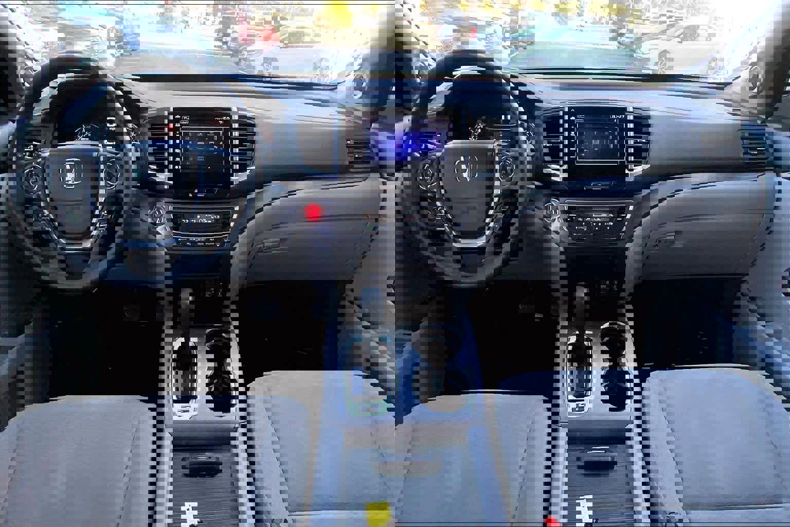 Used 2017 Honda Pilot EX image 15