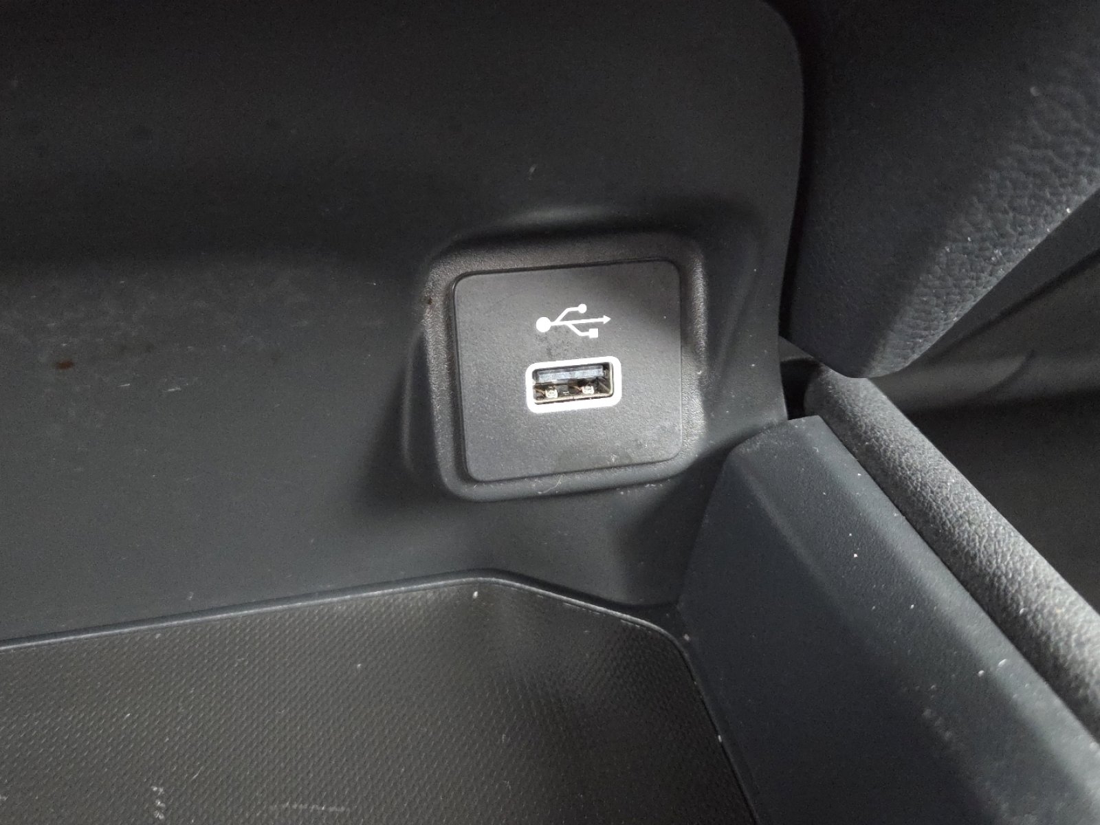 Used 2023 Honda HR-V LX image 28