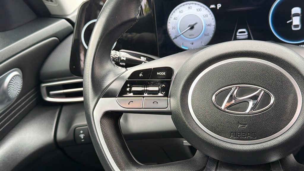 Used 2023 Hyundai Elantra Limited FWD image 20