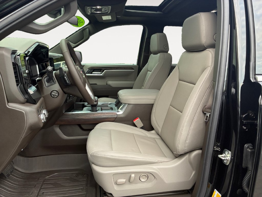 New 2026 GMC Sierra 1500 SLT w/ SLT Premium Package AWD/4WD image 9