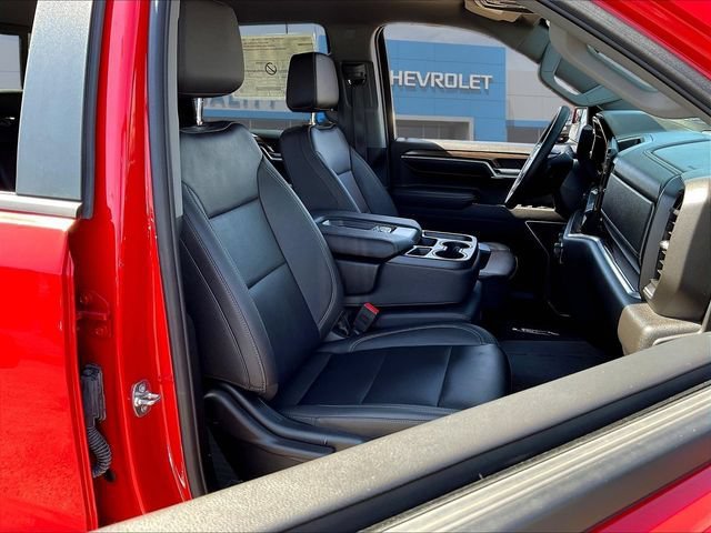 Used 2025 Chevrolet Silverado 1500 LT AWD/4WD image 14