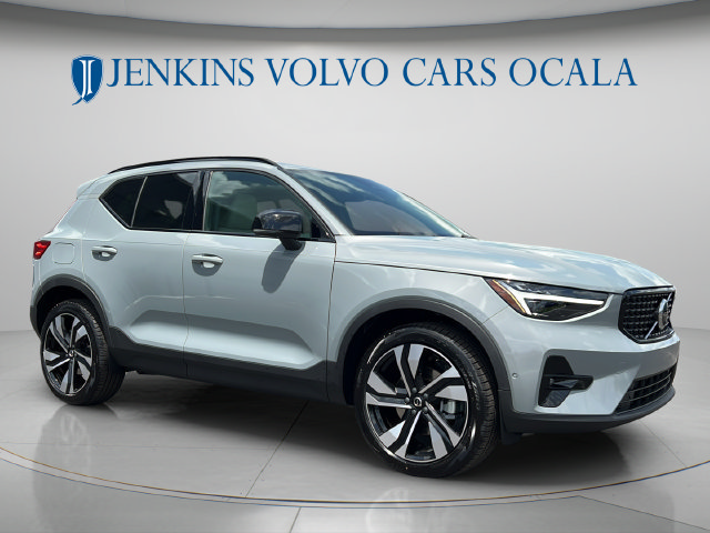 New 2026 Volvo XC40 B5 Ultra