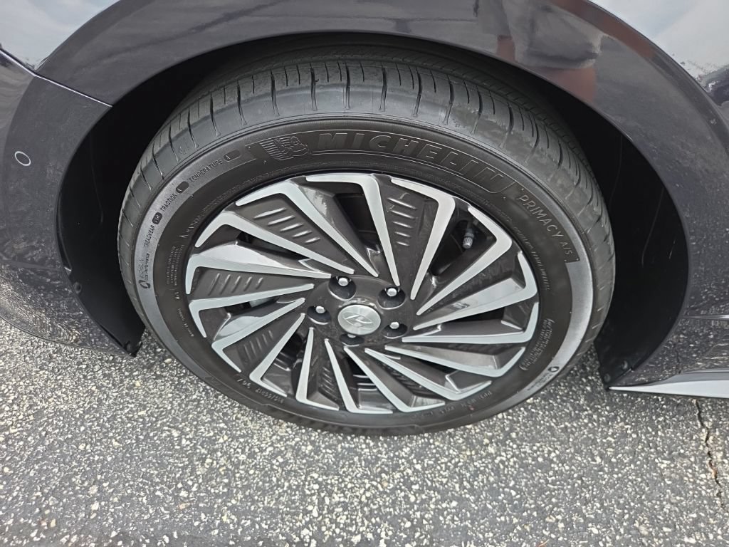 Certified 2023 Hyundai Sonata Limited FWD image 16