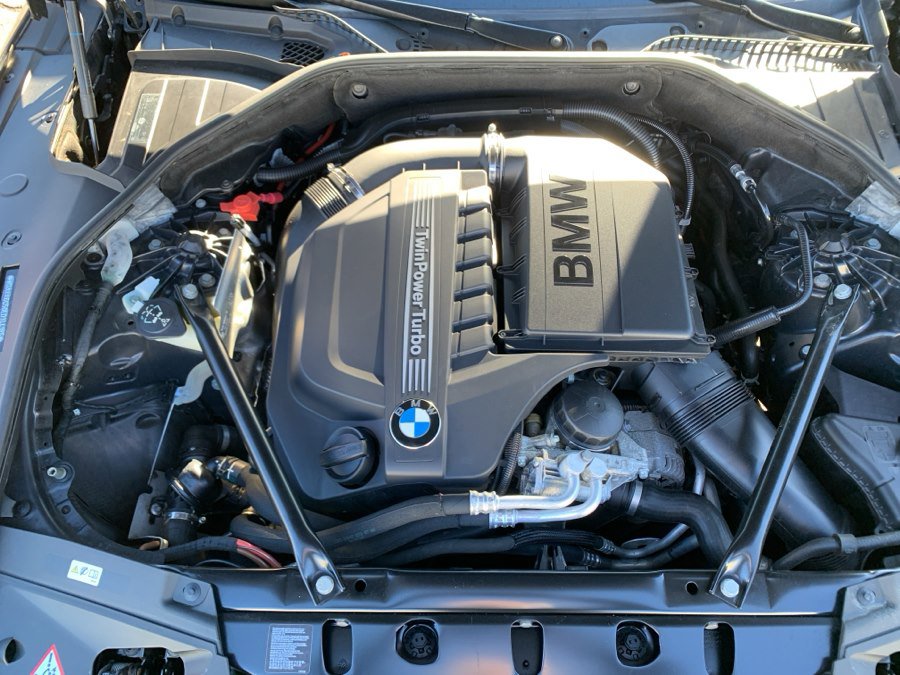 Used 2014 BMW 740i image 21