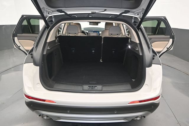 Used 2024 Lincoln Corsair Reserve FWD image 12