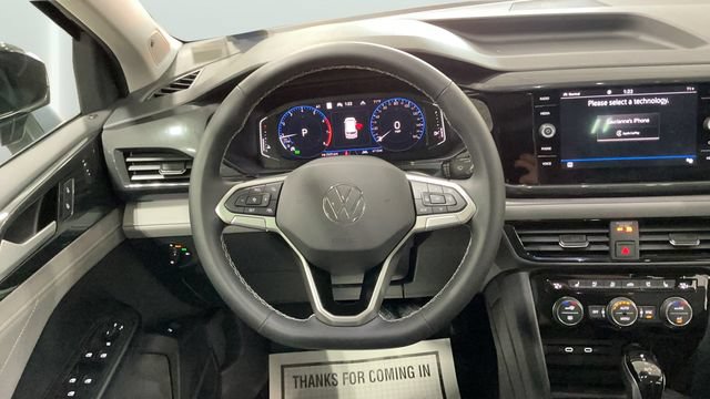 Used 2024 Volkswagen Taos SEL AWD/4WD image 16