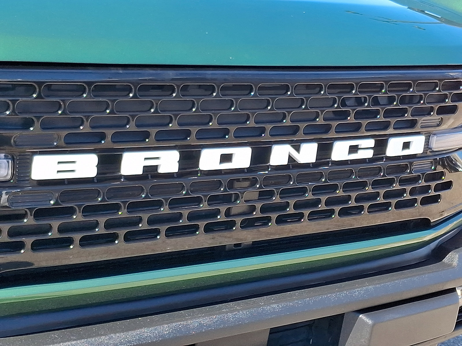 Certified 2025 Ford Bronco Outer Banks w/ Black Appearance Package image 31