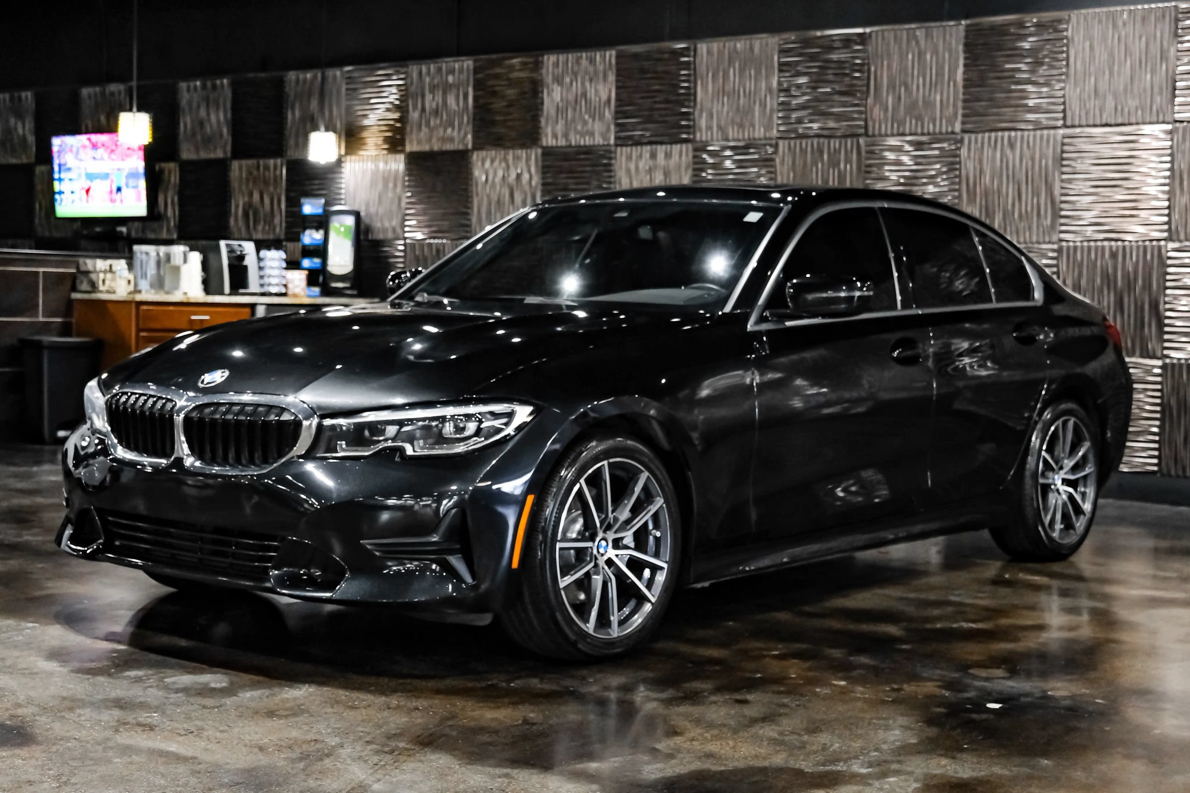 Used 2021 BMW 330i Sedan w/ Driving Assistance Package RWD image 7