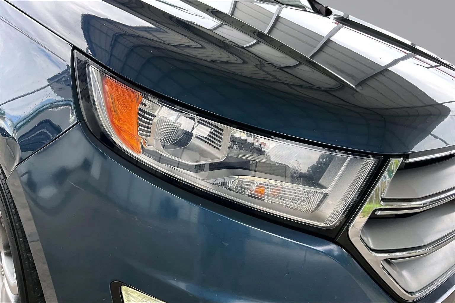 Used 2016 Ford Edge Titanium w/ Technology Package FWD image 28
