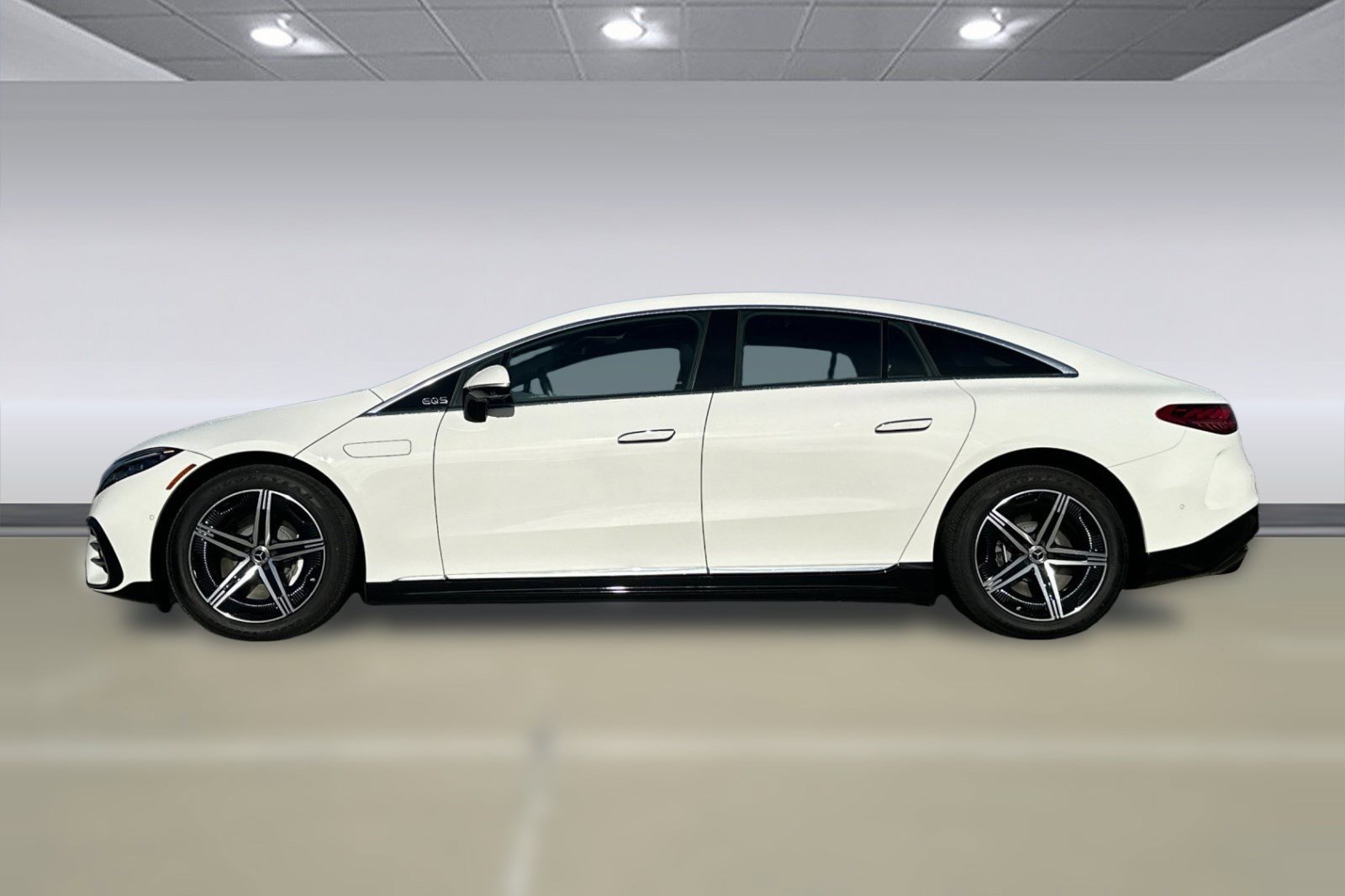 Used 2025 Mercedes-Benz EQS 450+ 4MATIC Sedan image 2