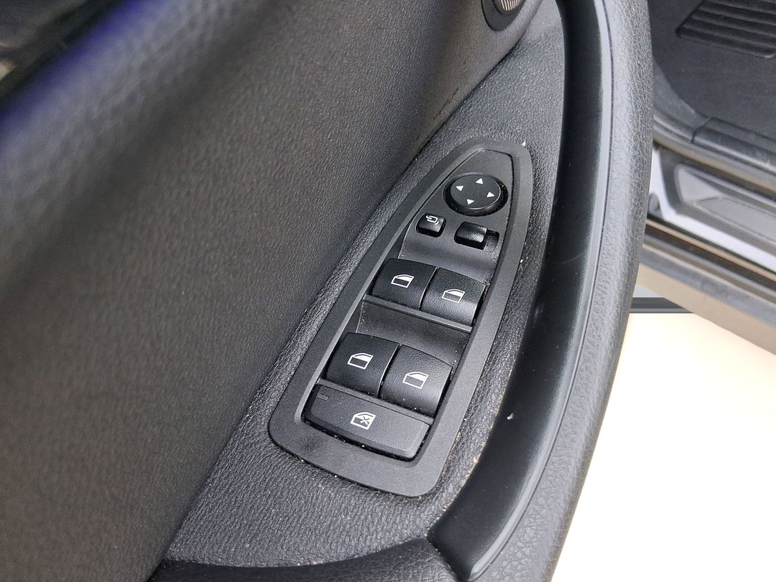 Used 2018 BMW X2 sDrive28i w/ Convenience Package image 21