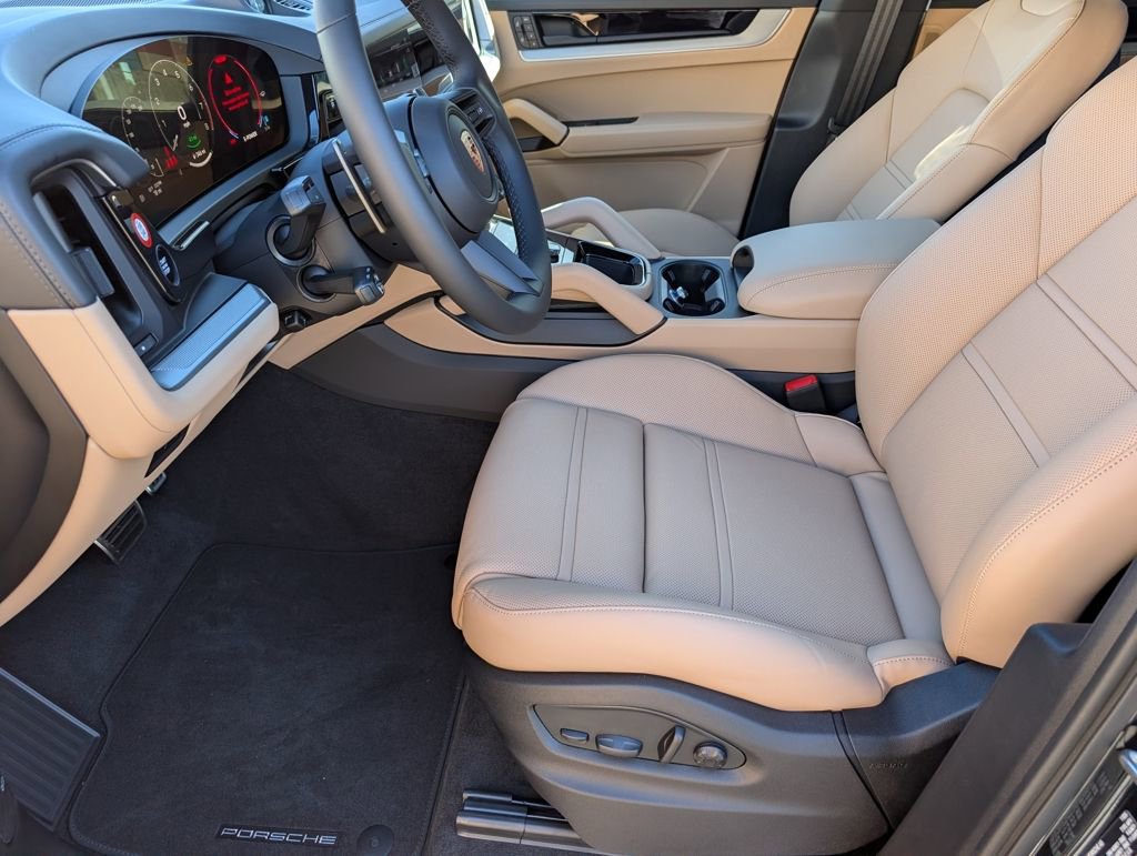 New 2026 Porsche Cayenne S image 26