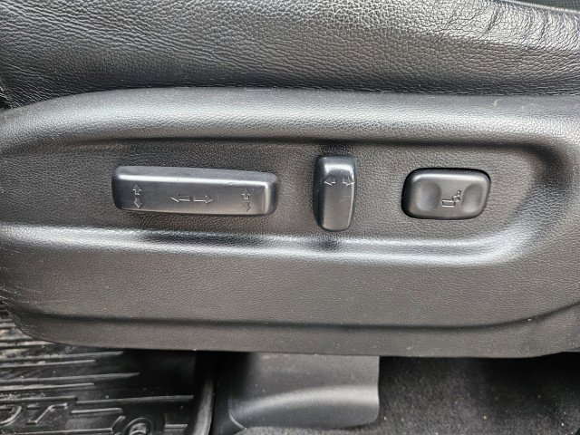 Used 2020 Honda Pilot Touring image 12