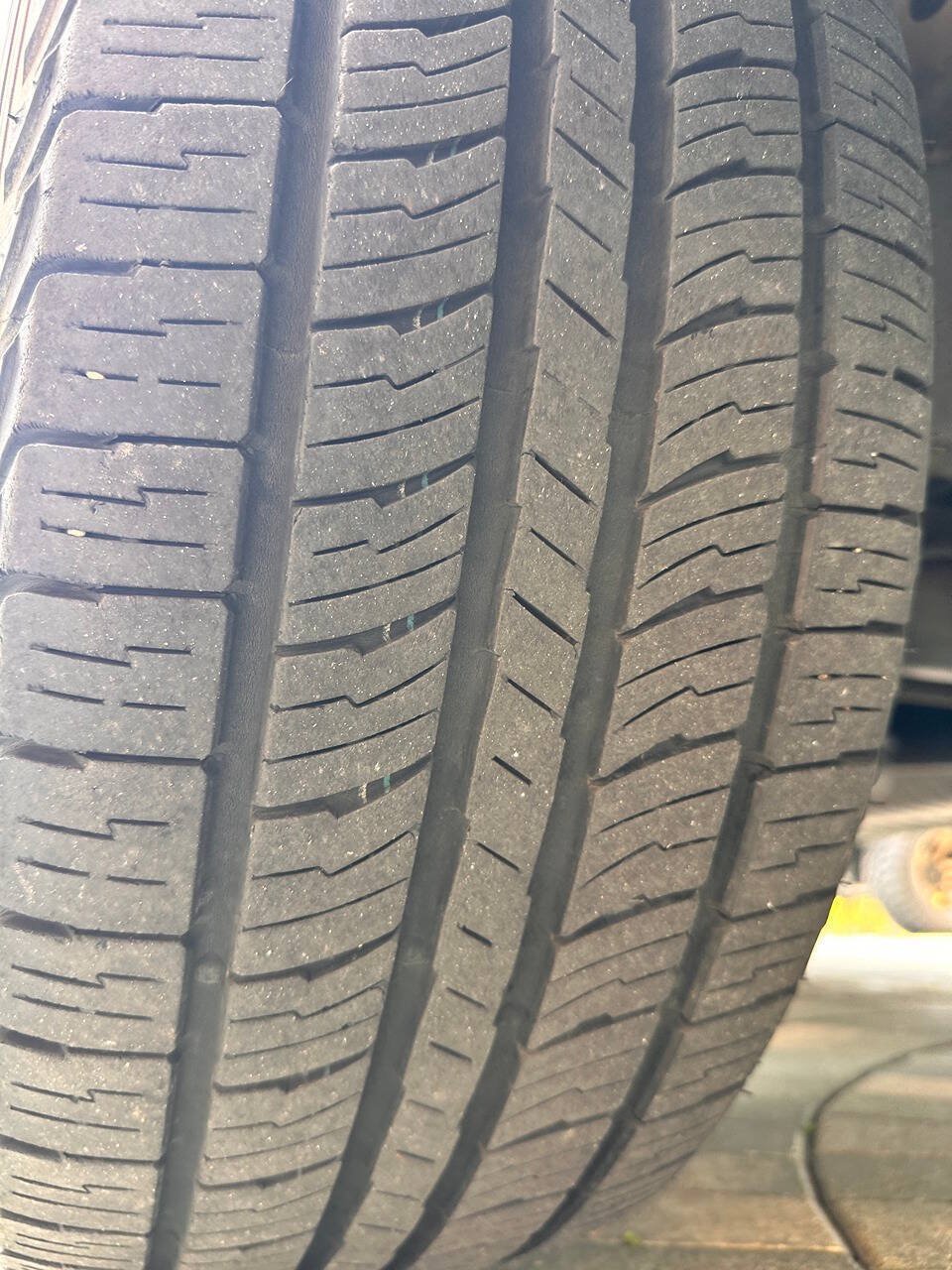 Used 2007 Toyota Sequoia Limited RWD image 38