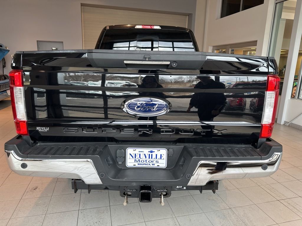 Used 2019 Ford F250 Lariat w/ Lariat Ultimate Package image 4