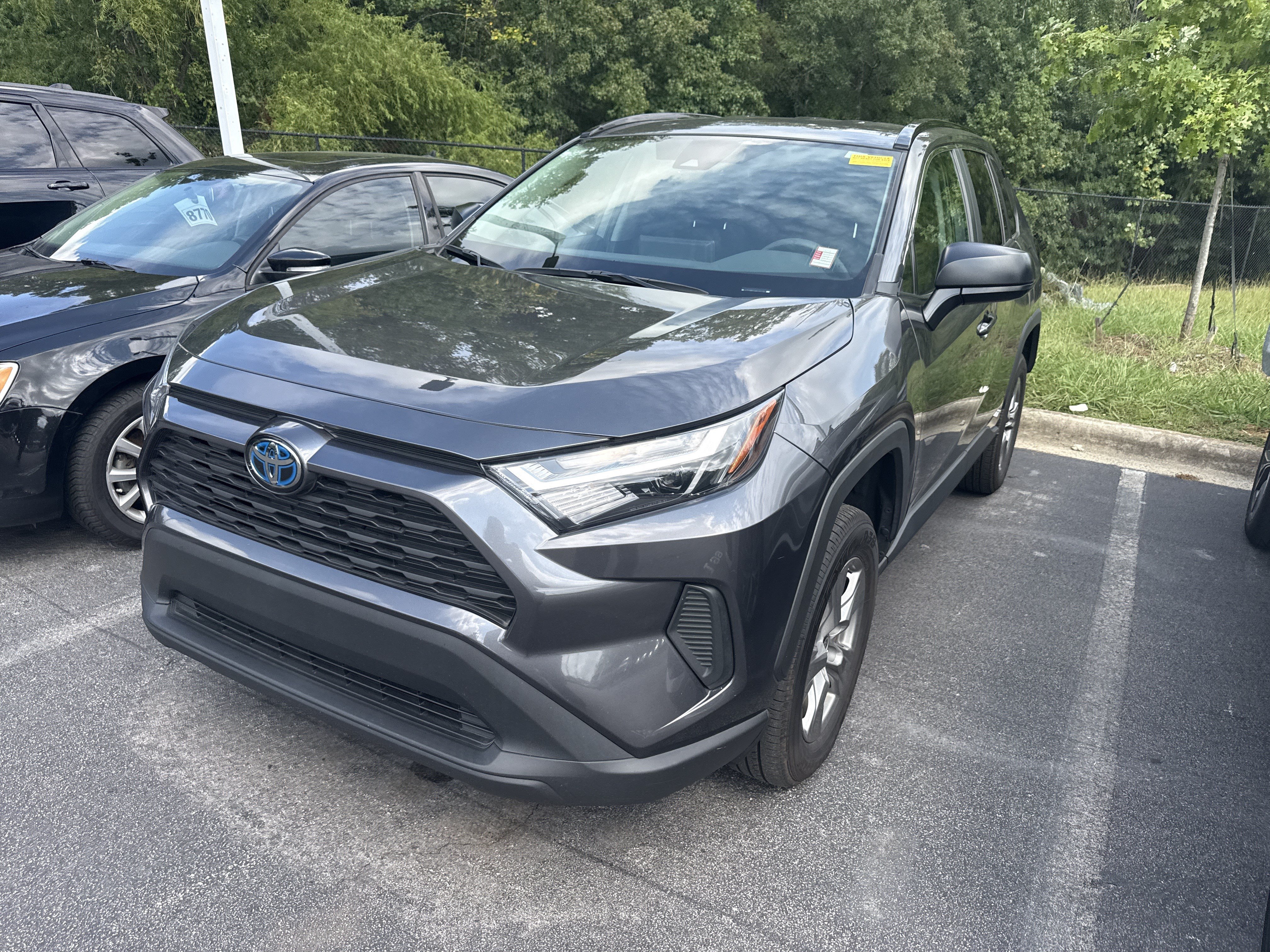 Used 2024 Toyota RAV4 LE AWD/4WD image 36
