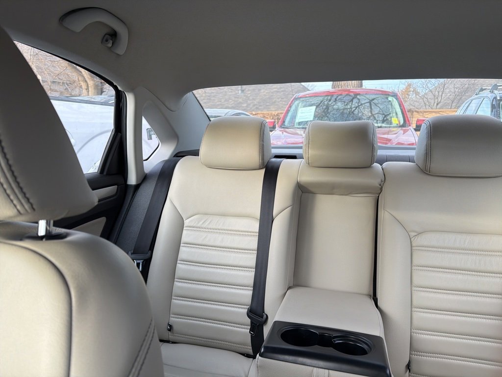 Used 2014 Volkswagen Passat 1.8T Wolfsburg Edition image 23