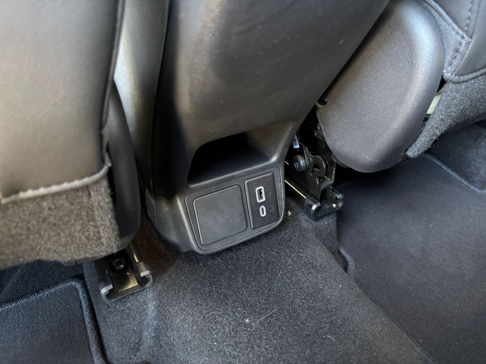 Used 2025 Buick Encore GX Preferred AWD/4WD image 21