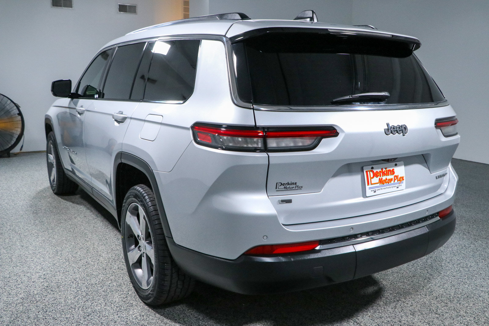 Used 2021 Jeep Grand Cherokee L Limited RWD image 9