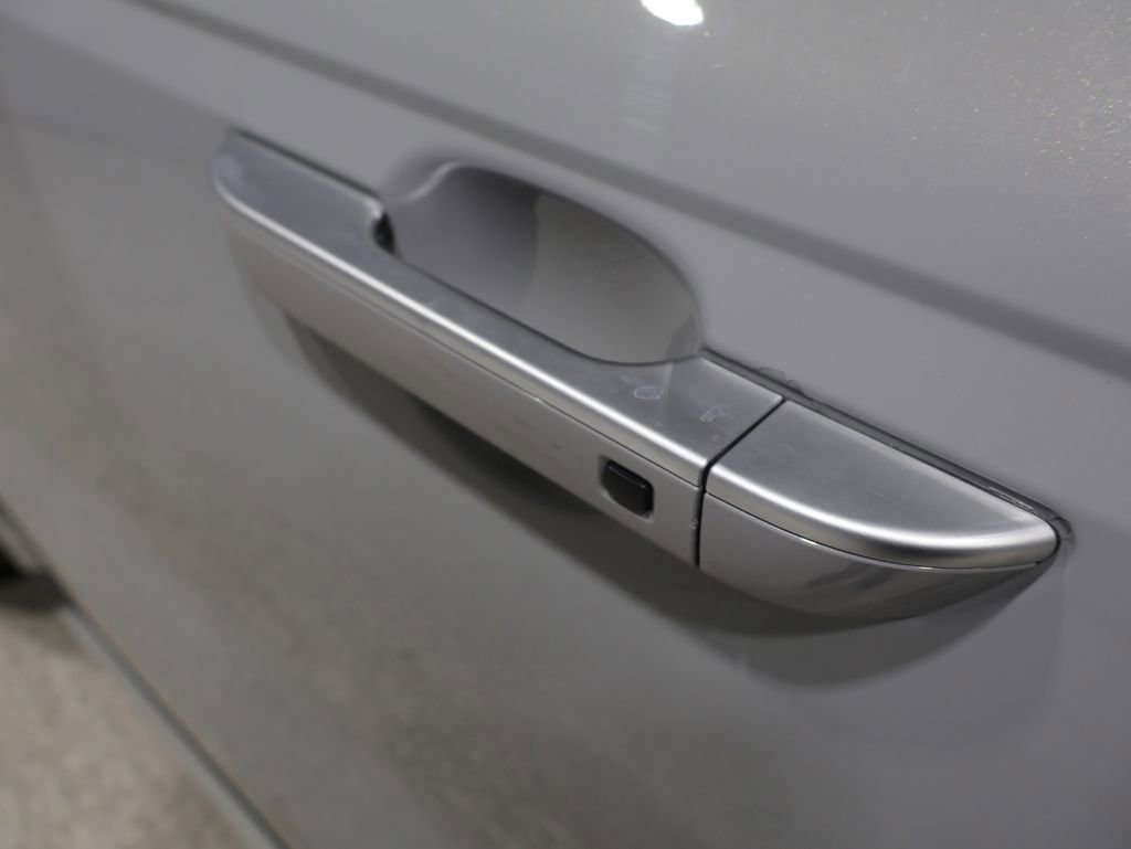 Used 2022 Kia Carnival SX Prestige FWD image 9