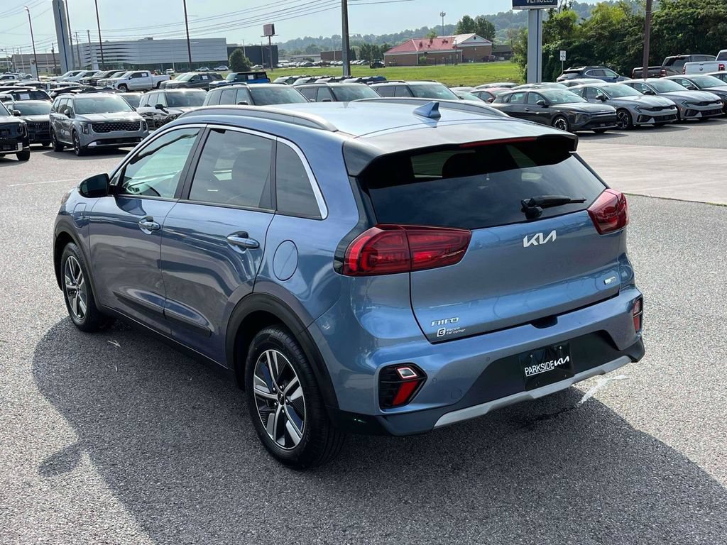 Used 2022 Kia Niro EX Premium FWD image 30