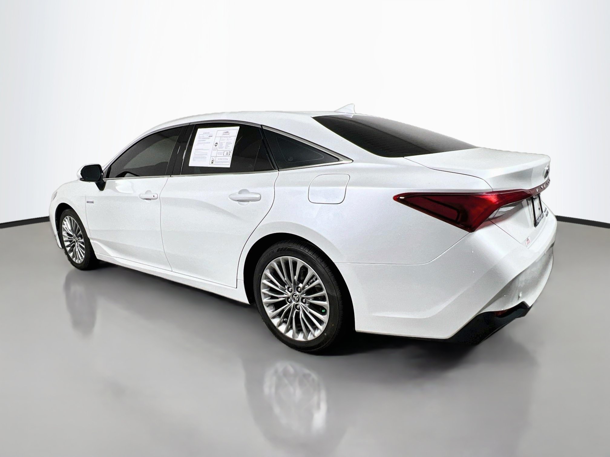 Used 2021 Toyota Avalon Limited w/ Advanced Safety Package FWD image 8