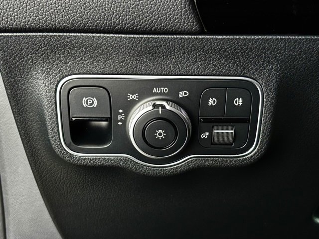 Certified 2025 Mercedes-Benz GLA 250 image 24