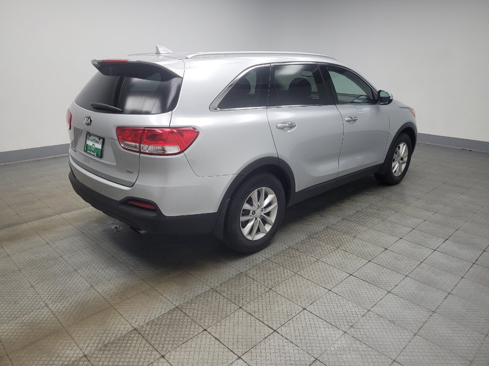 Used 2018 Kia Sorento FWD image 10