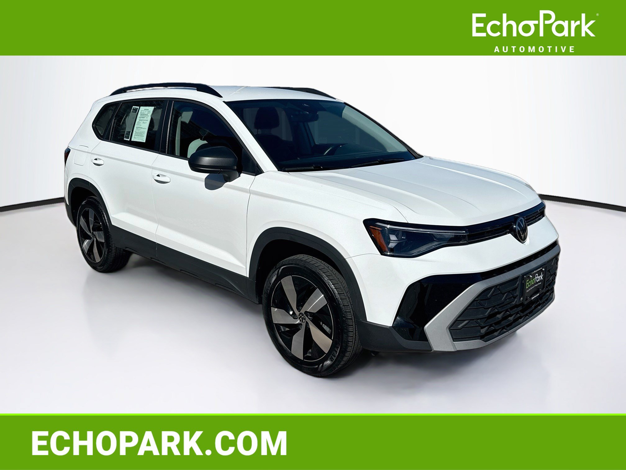Used 2025 Volkswagen Taos S AWD/4WD image 1
