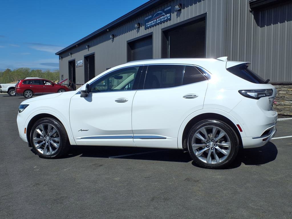 Used 2021 Buick Envision Avenir w/ Technology Package II image 4