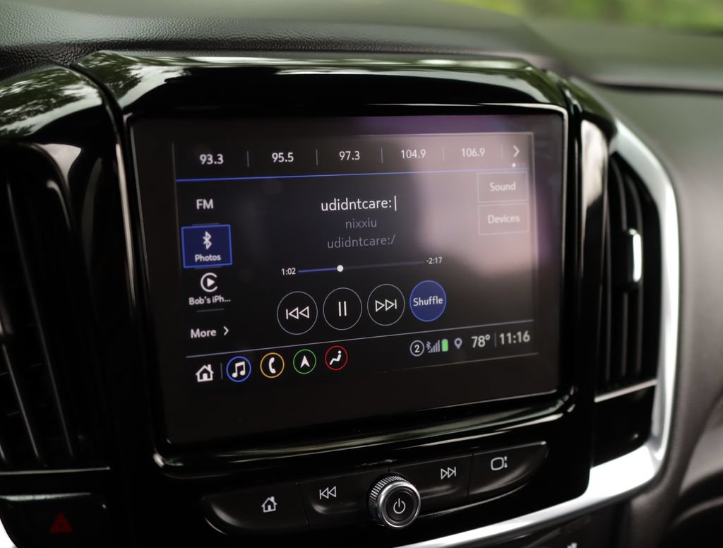 Used 2023 Chevrolet Traverse High Country w/ LPO, Floor Liner Package AWD/4WD image 12