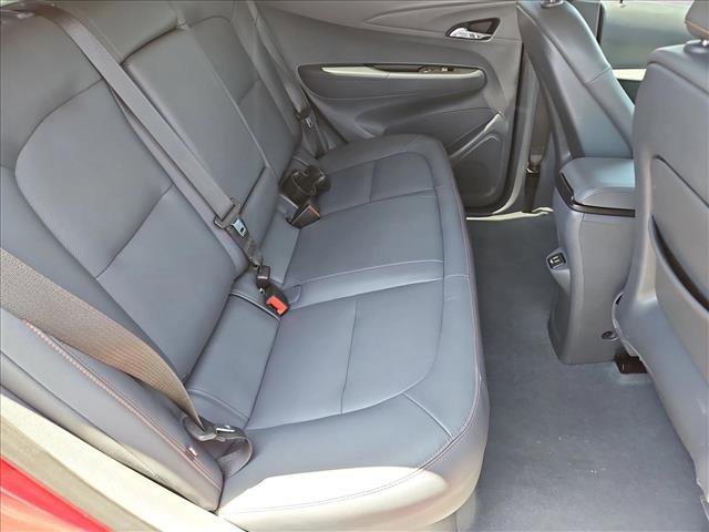 Used 2021 Chevrolet Bolt Premier w/ Infotainment Package FWD image 24